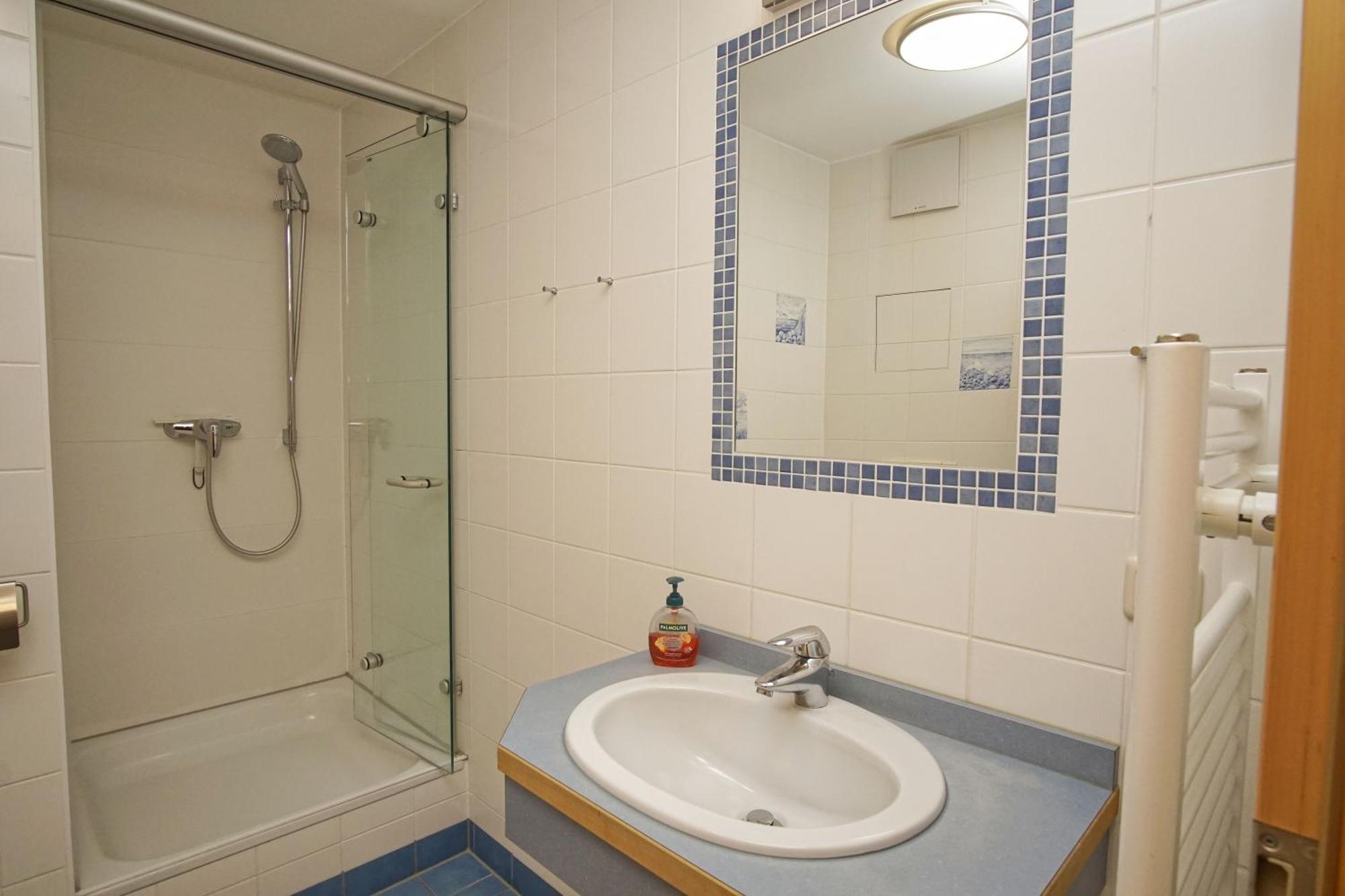 Ferienwohnung Mit Traumhaftem Meerblick - Haus Am Meer Fewo 10 Lohme Buitenkant foto